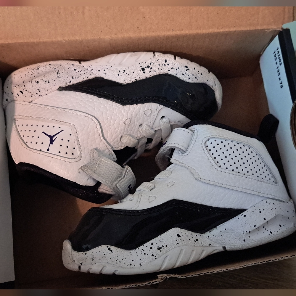 Jordan B'Loyal Shoes